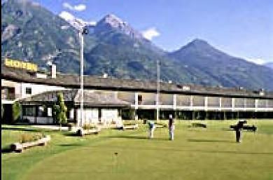 Alp Hotel Аоста Екстериор снимка